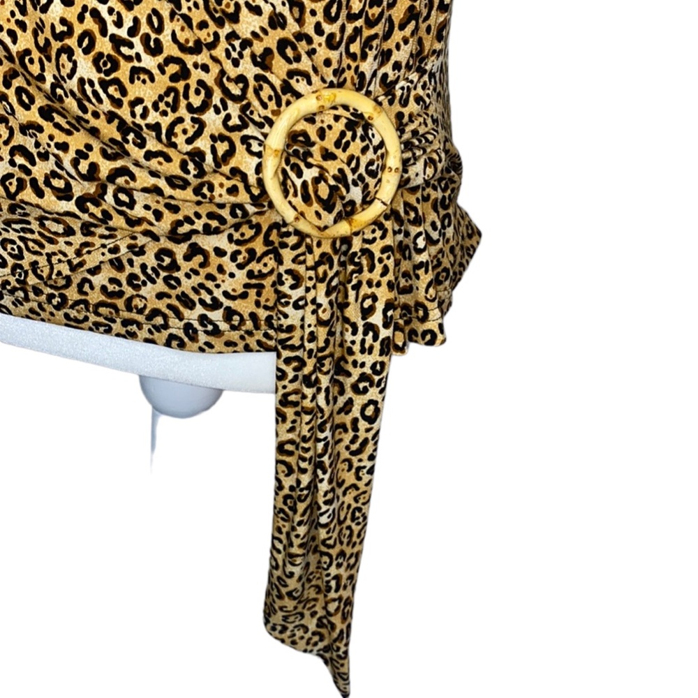 Andre` Oliver Leopard V Neck Cross Over Sleeveless Bamboo Ring Tie Front Top M - Picture 4 of 7
